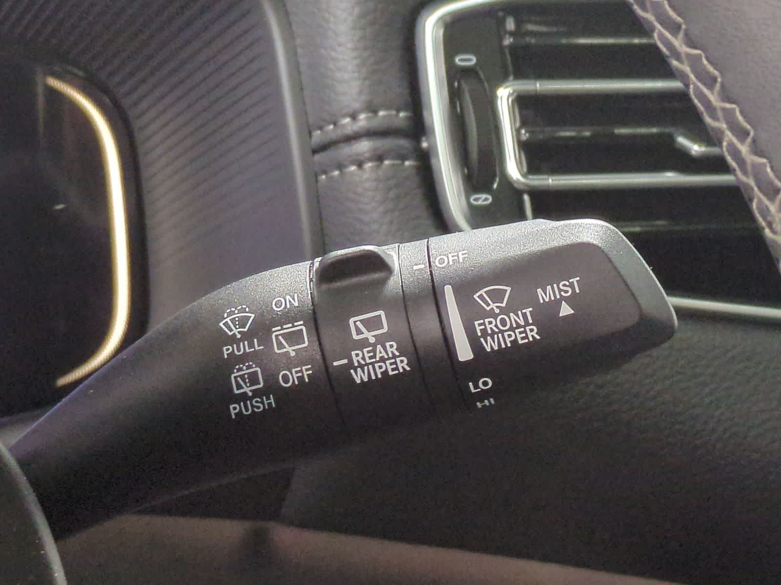 Thumbnail: 2023 Jeep Wagoneer - 26