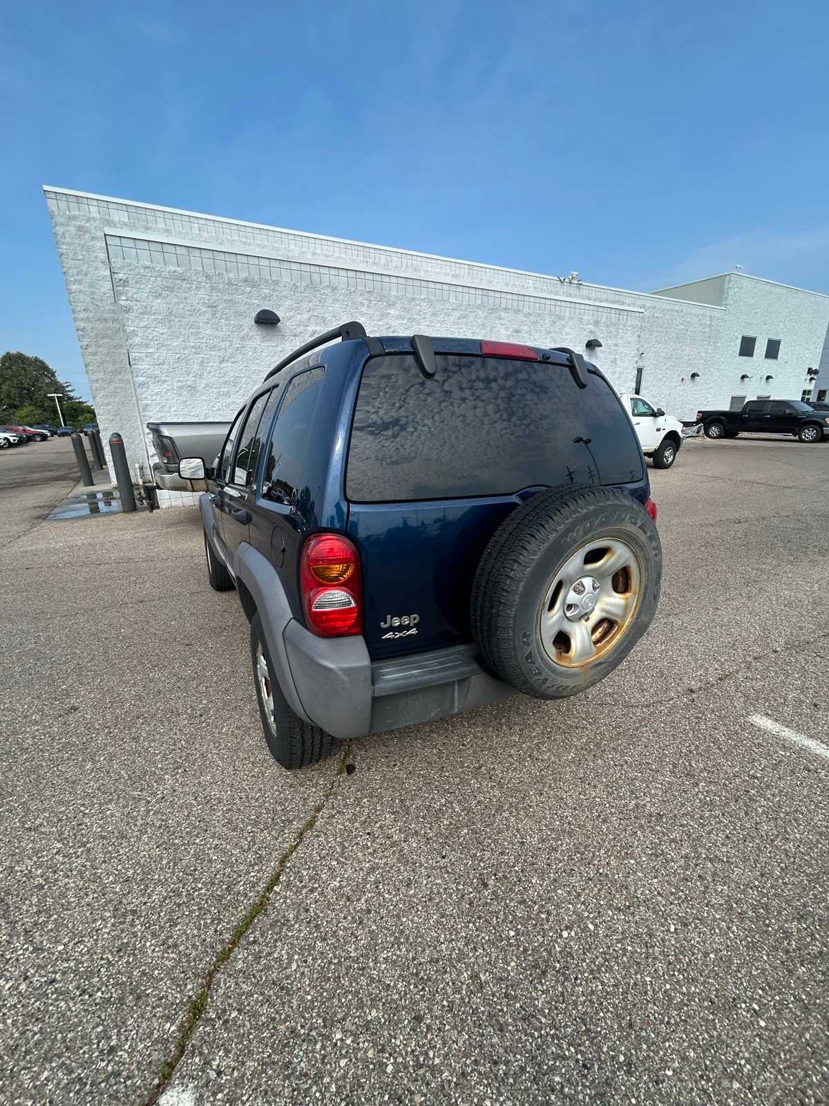 Thumbnail: 2002 Jeep Liberty - 20