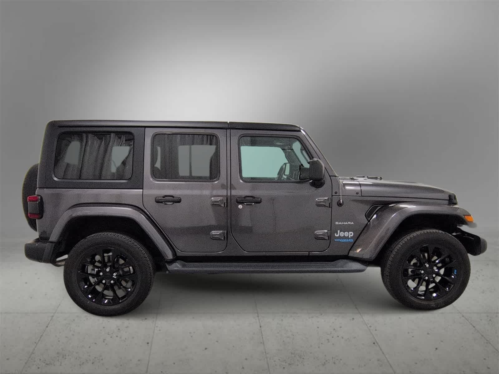 Thumbnail: 2022 Jeep Wrangler - 9
