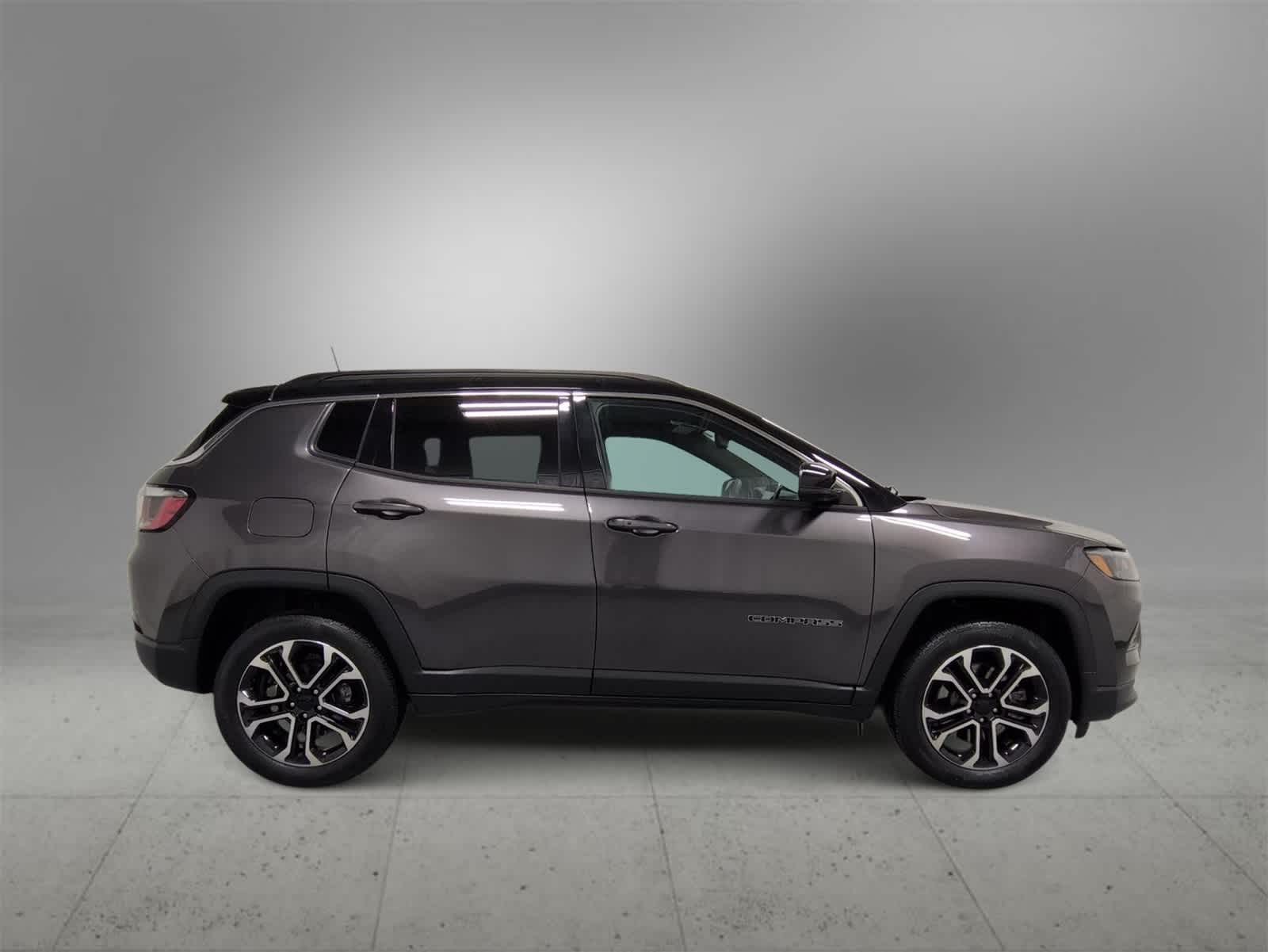 Thumbnail: 2023 Jeep Compass - 9