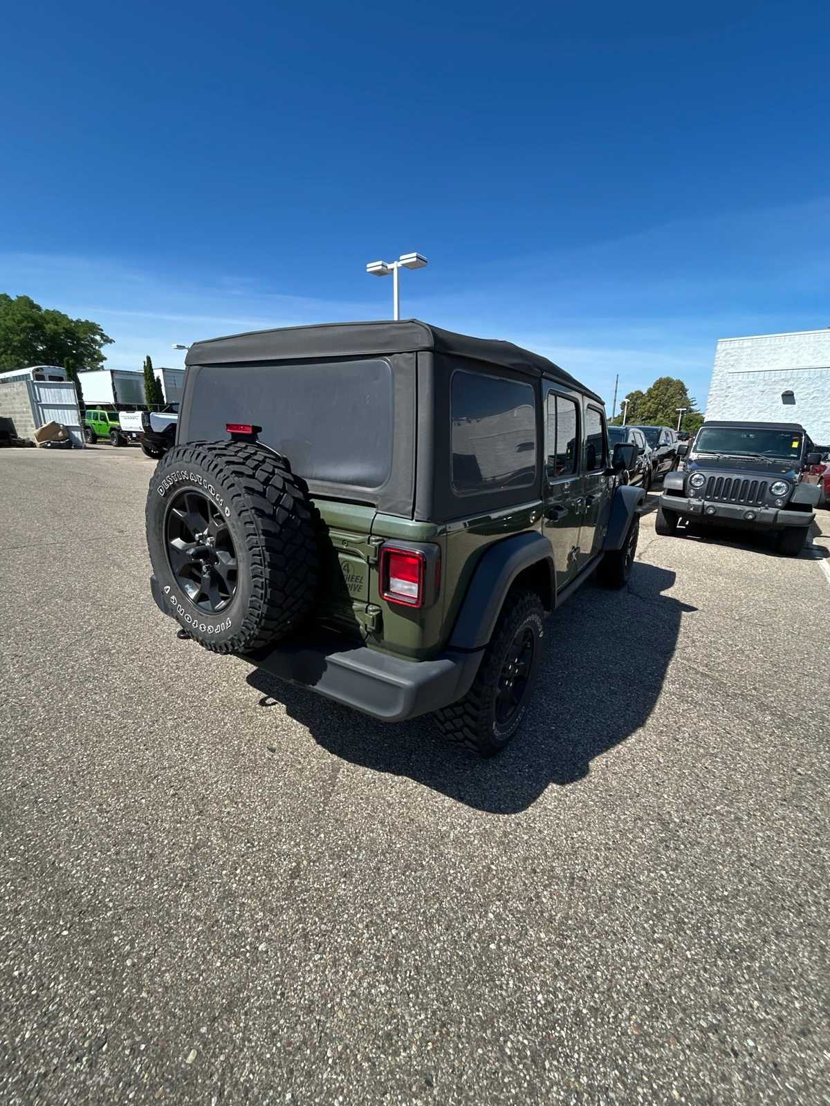 Thumbnail: 2021 Jeep Wrangler - 17