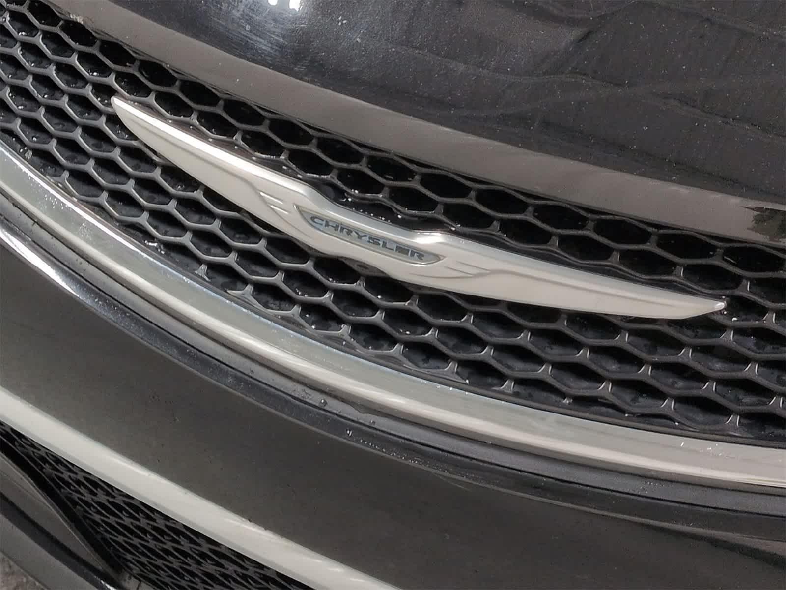 Thumbnail: 2015 Chrysler 200 - 12