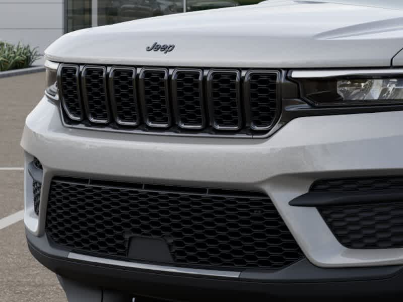 Thumbnail: 2025 Jeep Grand Cherokee - 11