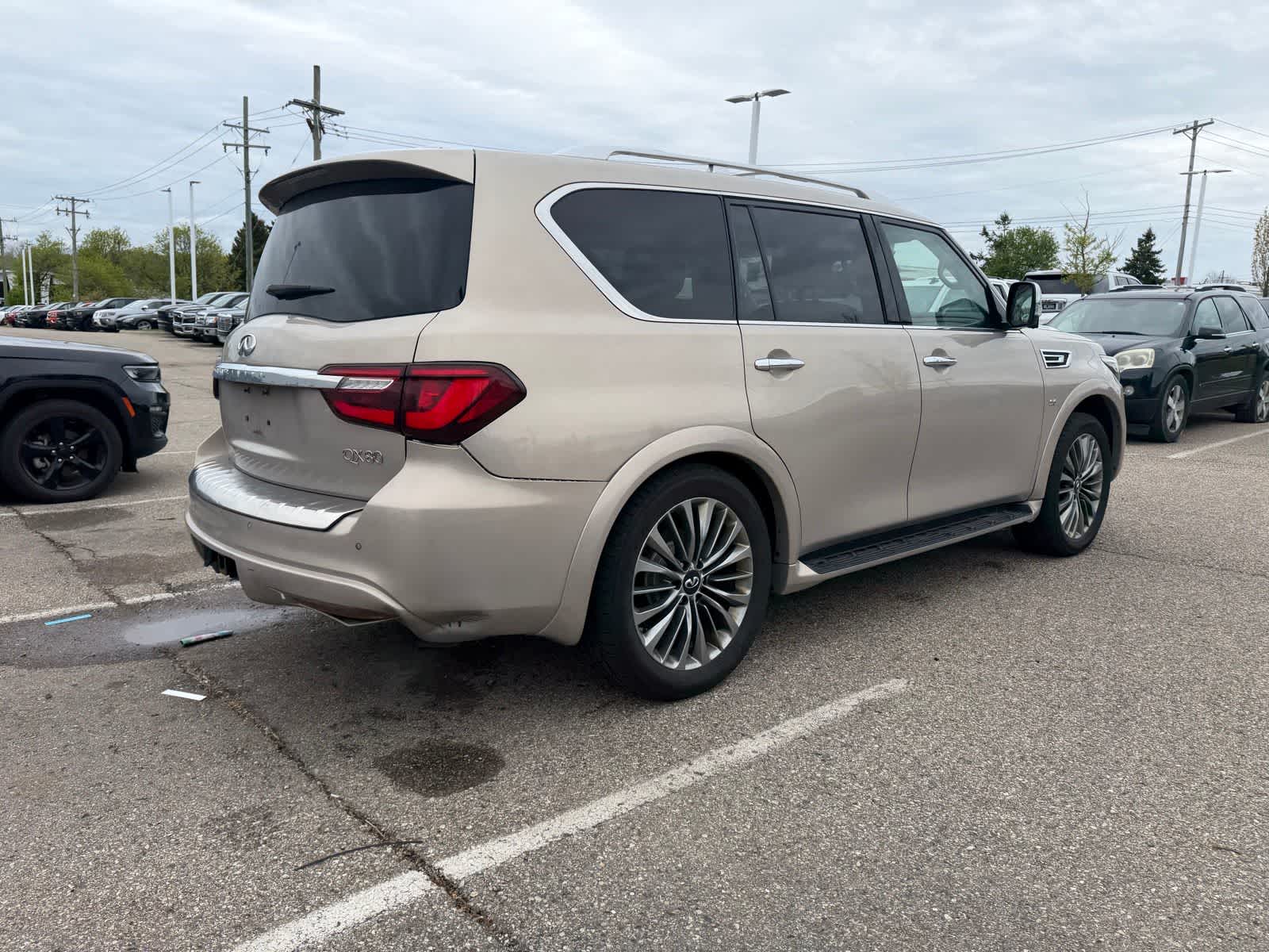 Thumbnail: 2019 INFINITI QX80 - 21