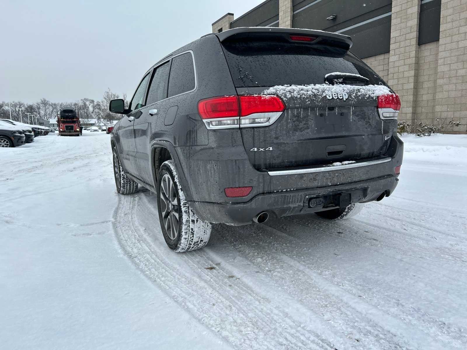 Thumbnail: 2018 Jeep Grand Cherokee - 23