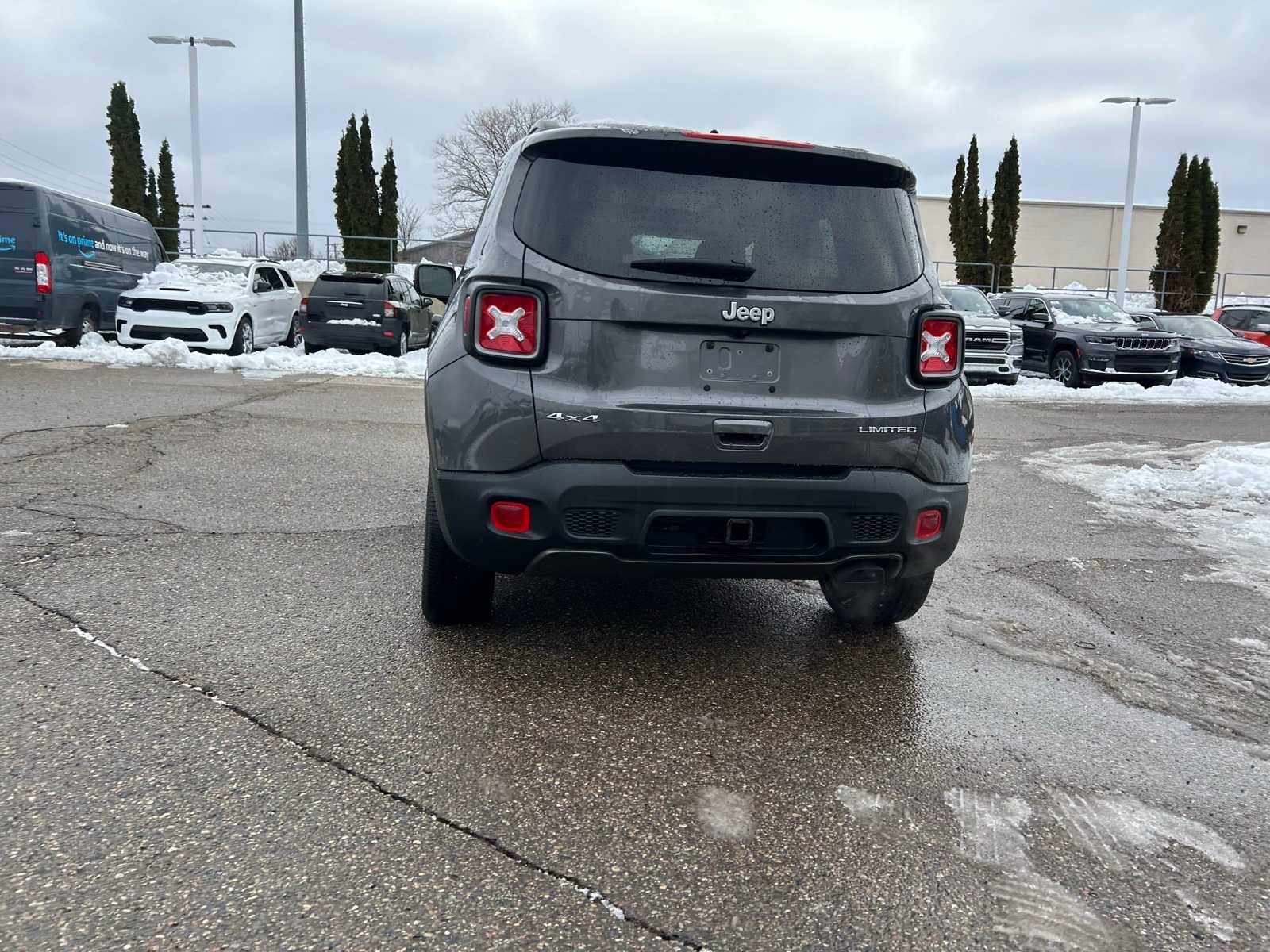 Thumbnail: 2019 Jeep Renegade - 19