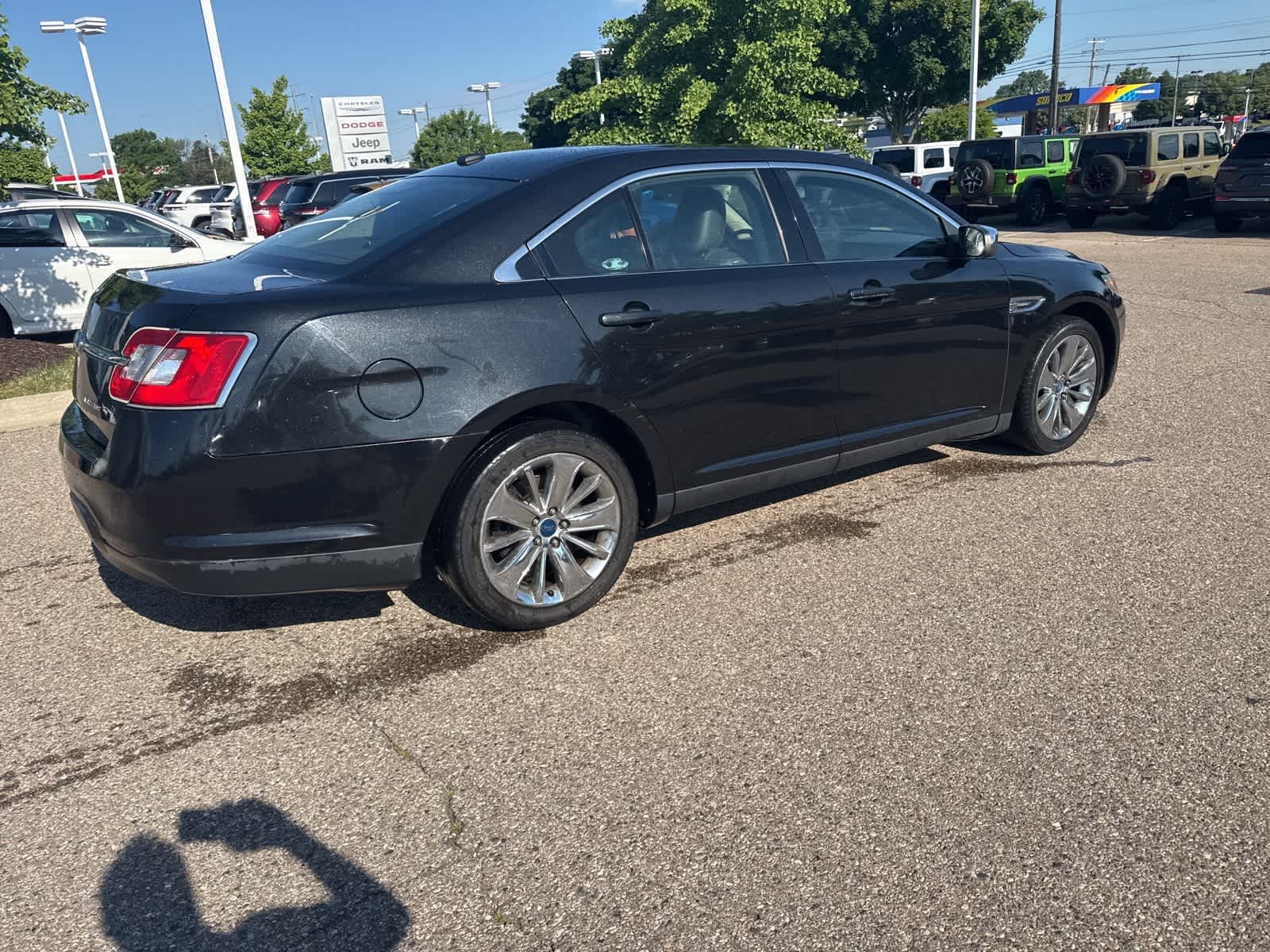 Thumbnail: 2010 Ford Taurus - 18
