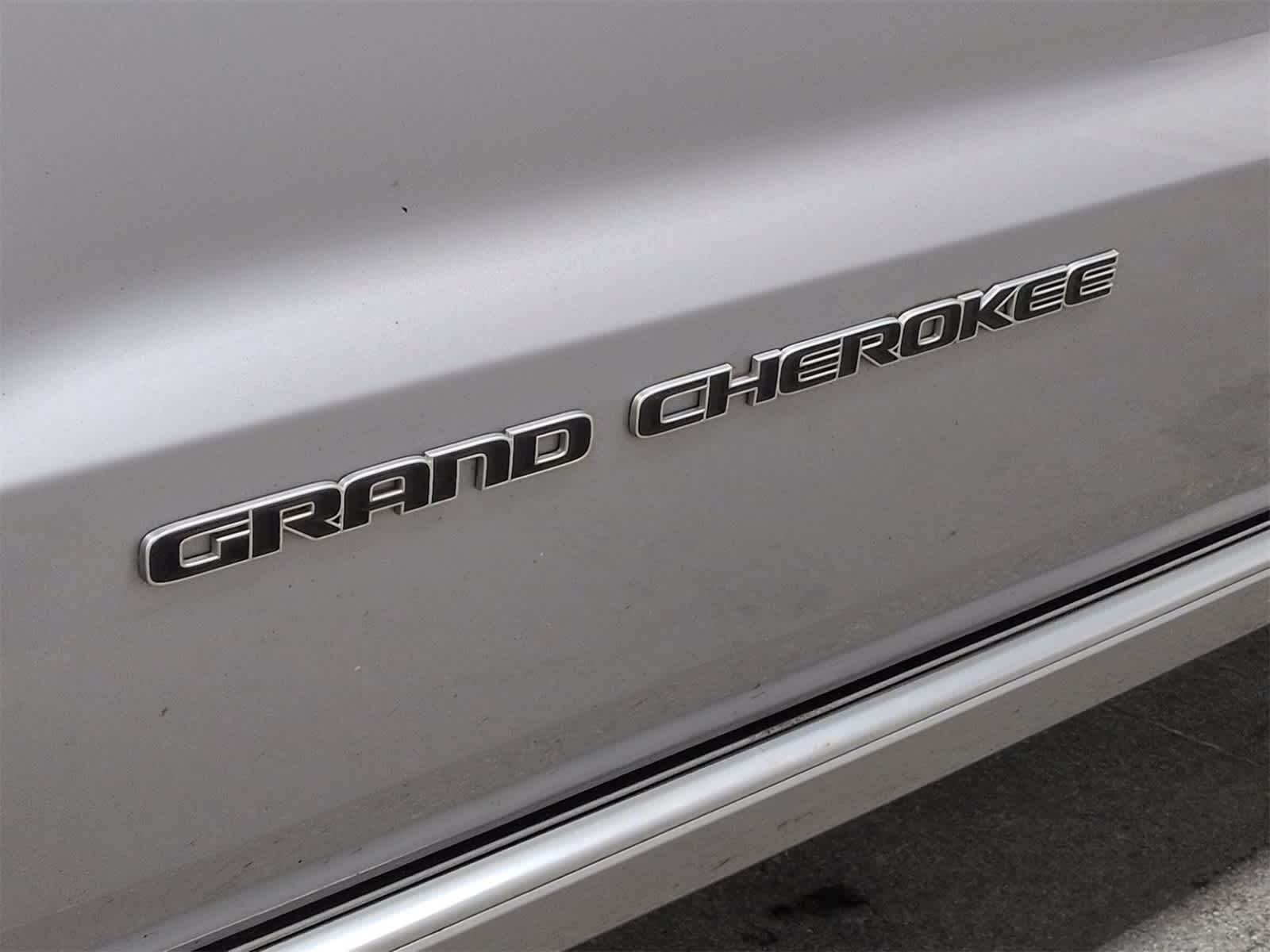 Thumbnail: 2019 Jeep Grand Cherokee - 13