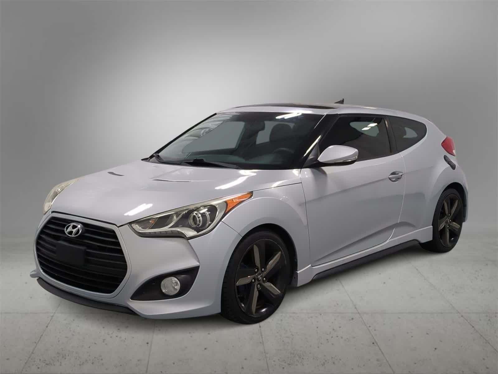 Thumbnail: 2015 Hyundai Veloster - 4