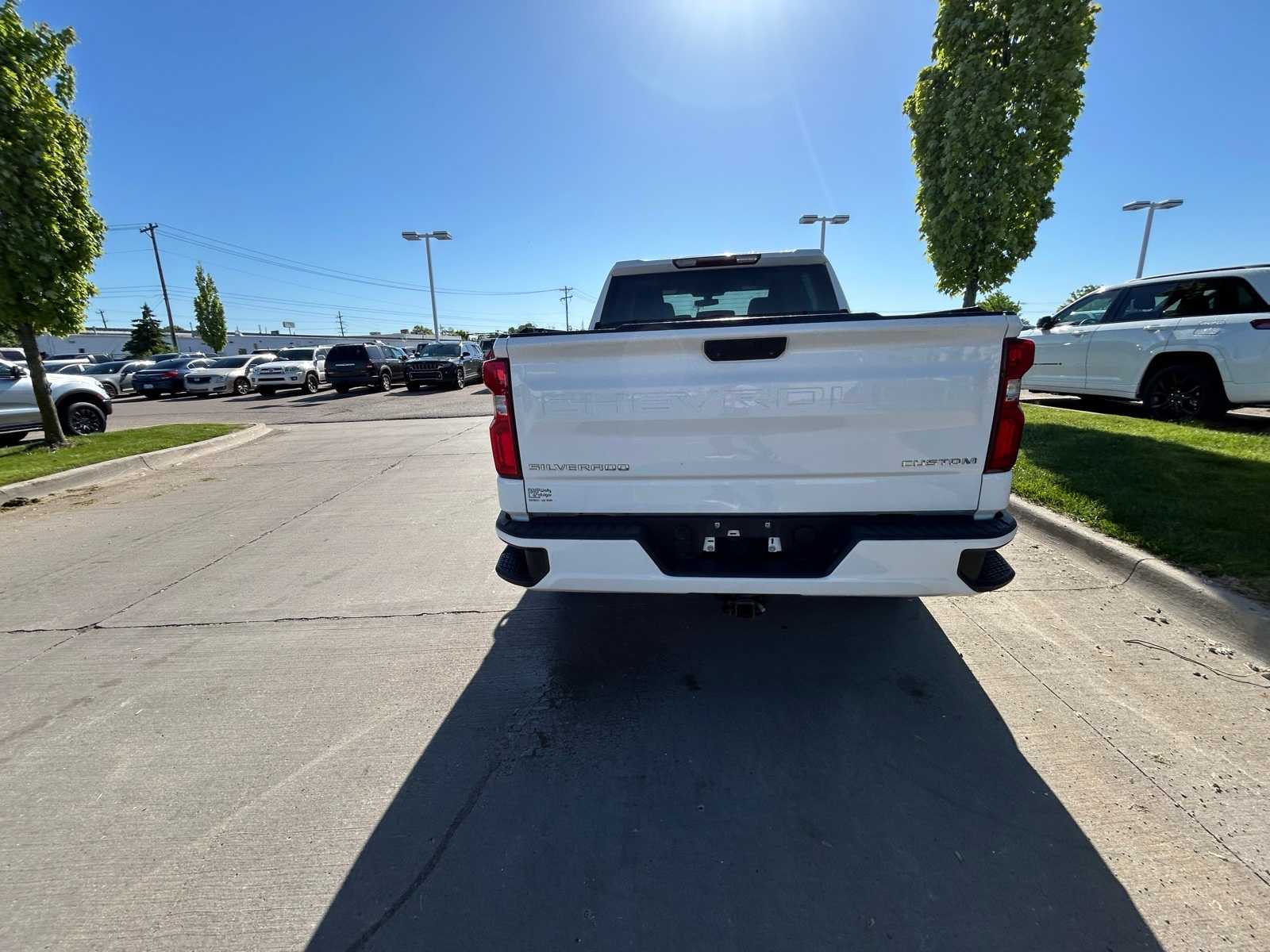 Thumbnail: 2020 Chevrolet Silverado 1500 - 26