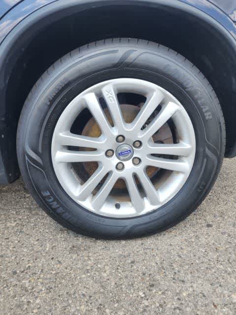 Thumbnail: 2011 Volvo XC90 - 4