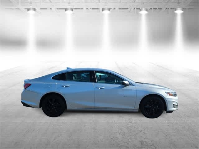 Thumbnail: 2020 Chevrolet Malibu - 9