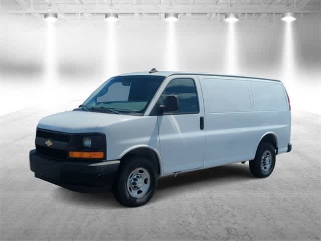 Thumbnail: 2017 Chevrolet Express - 4