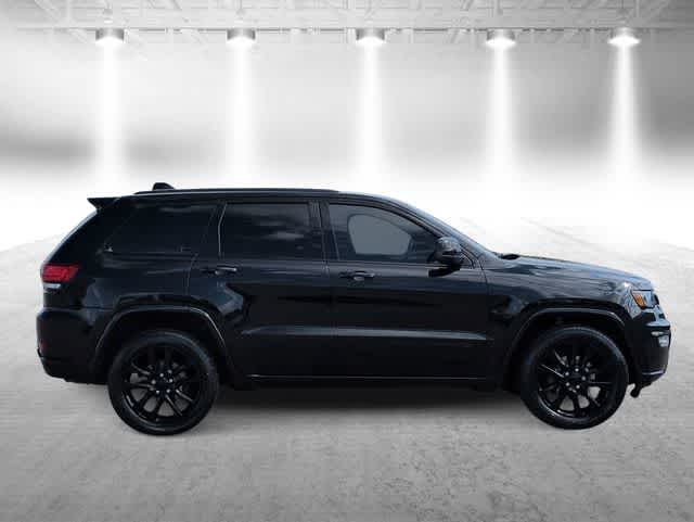 Thumbnail: 2019 Jeep Grand Cherokee - 9