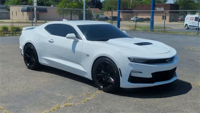 Thumbnail: 2021 Chevrolet Camaro - 2