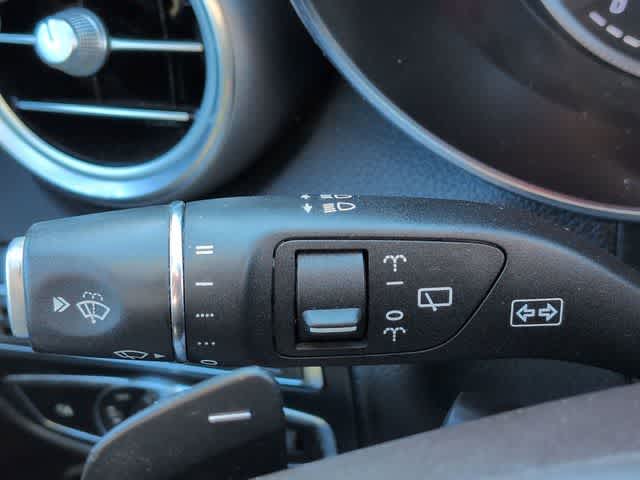 Thumbnail: 2018 Mercedes-Benz GLC - 27