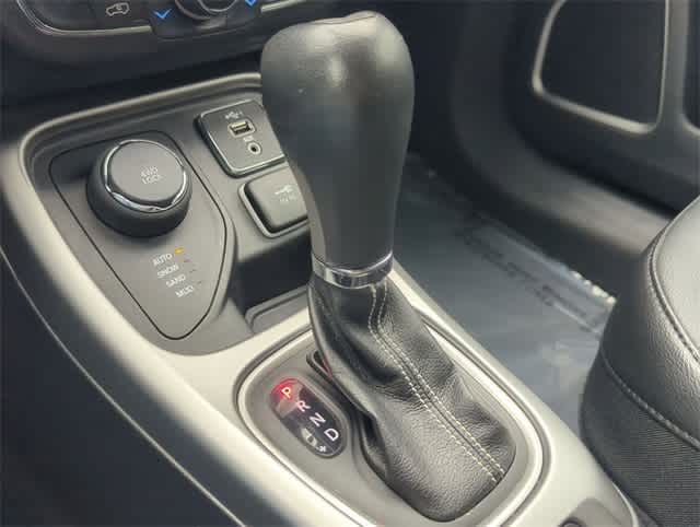 Thumbnail: 2021 Jeep Compass - 32