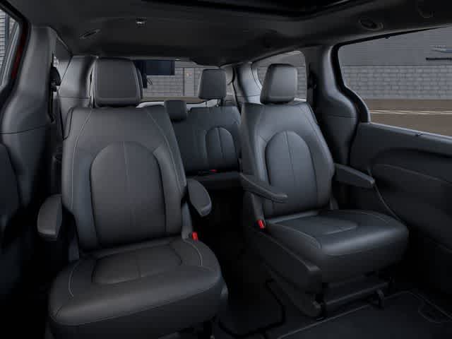 Thumbnail: 2026 Chrysler Pacifica - 15