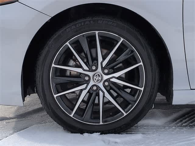 Thumbnail: 2023 Toyota Camry - 13