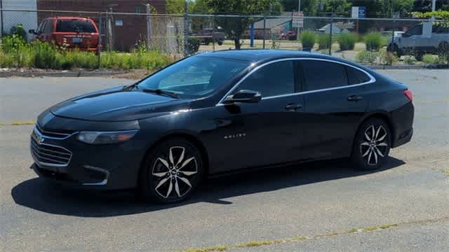 Thumbnail: 2018 Chevrolet Malibu - 4