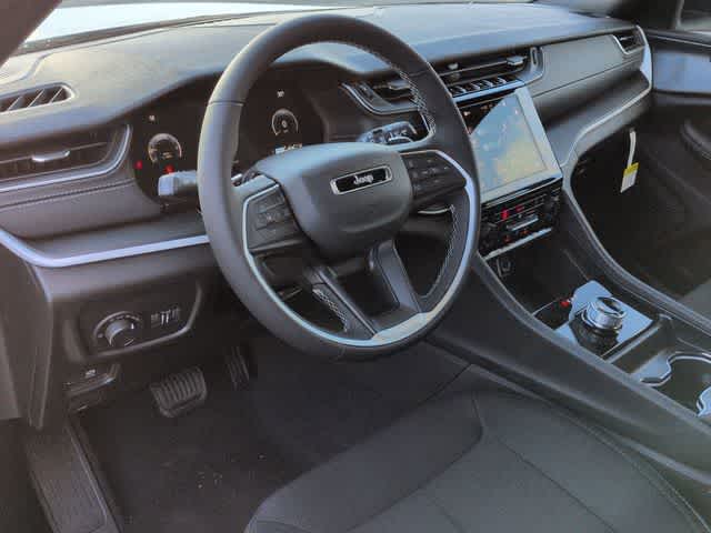 Thumbnail: 2025 Jeep Grand Cherokee - 10