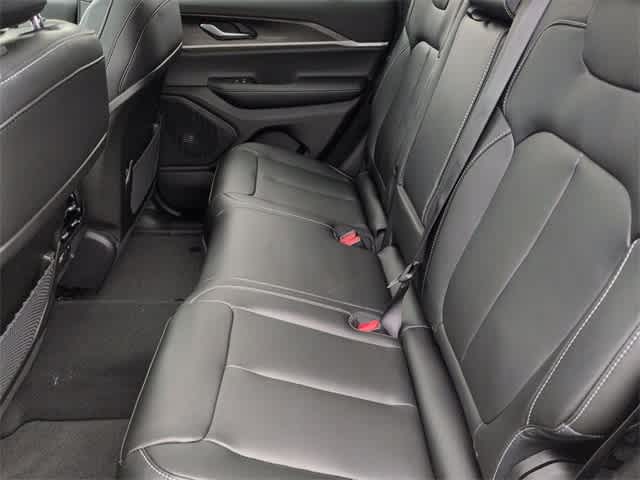 Thumbnail: 2025 Jeep Grand Cherokee - 21