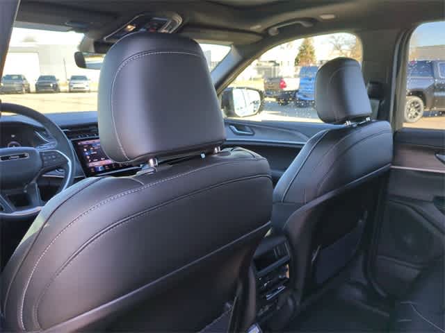 Thumbnail: 2025 Jeep Grand Cherokee - 19