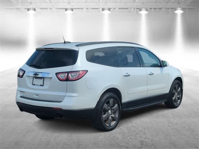 Thumbnail: 2017 Chevrolet Traverse - 8