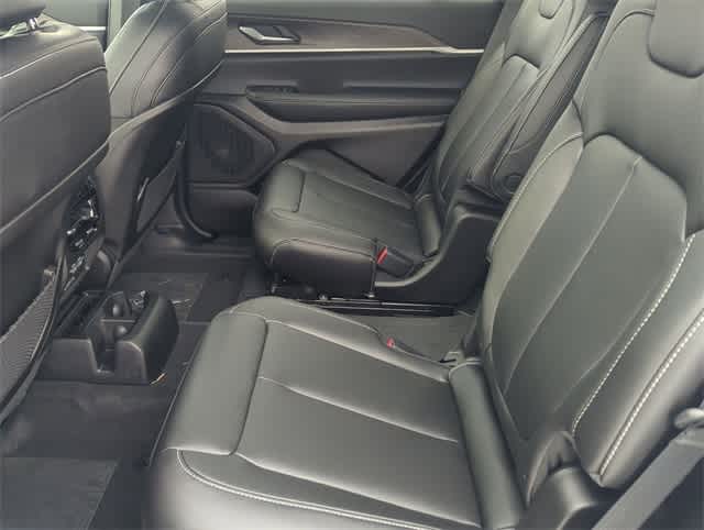 Thumbnail: 2025 Jeep Grand Cherokee L - 20