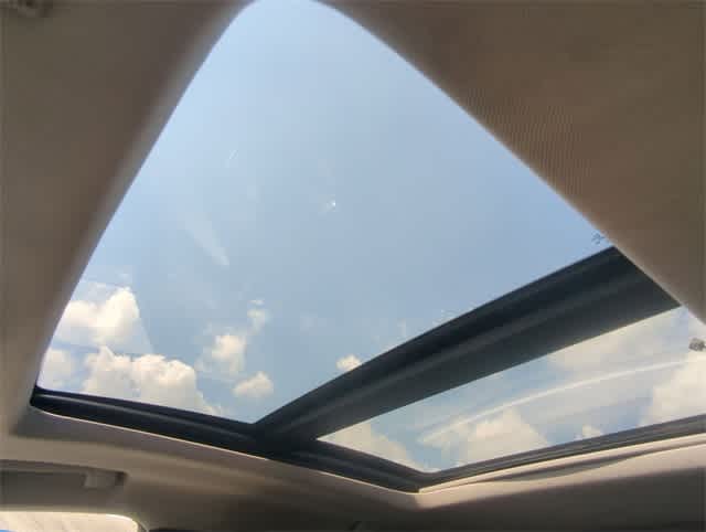 Thumbnail: 2013 Cadillac XTS - 19