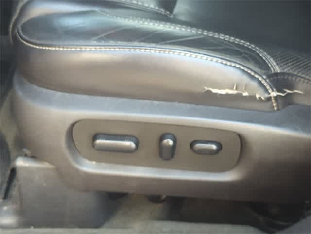 Thumbnail: 2014 Ford Explorer - 17