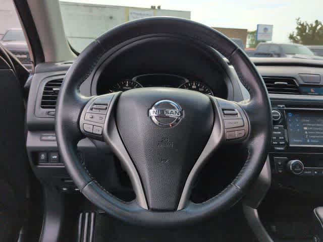 Thumbnail: 2015 Nissan Altima - 24
