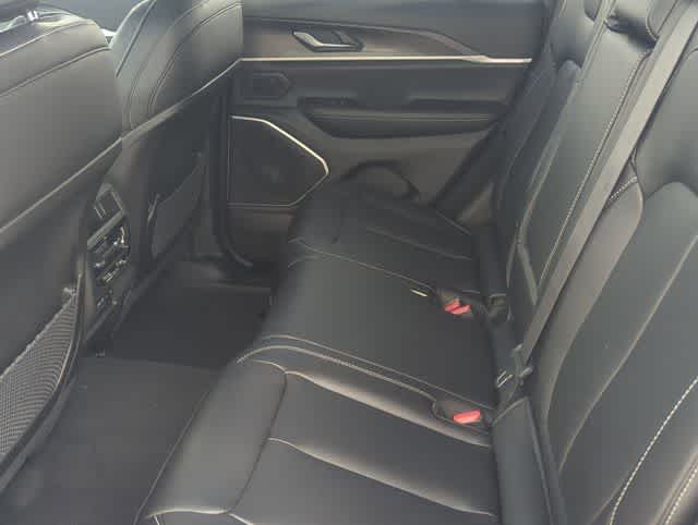 Thumbnail: 2026 Jeep Grand Cherokee - 19