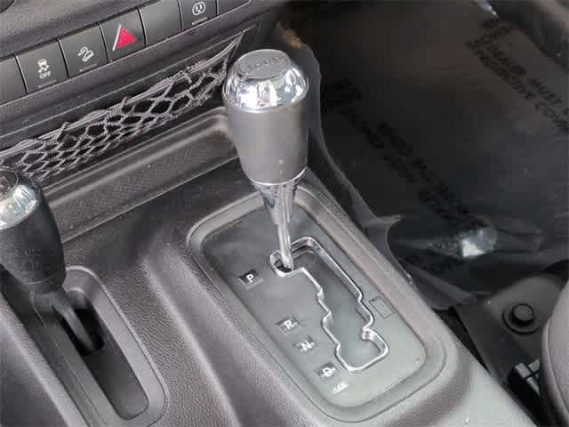 Thumbnail: 2016 Jeep Wrangler - 29