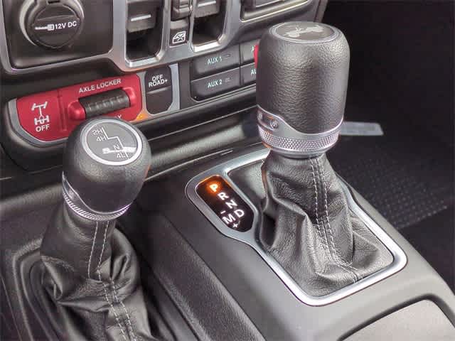 Thumbnail: 2025 Jeep Wrangler - 31