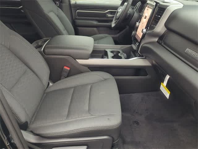 Thumbnail: 2025 RAM 1500 - 21