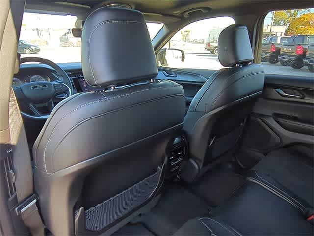 Thumbnail: 2025 Jeep Grand Cherokee L - 18