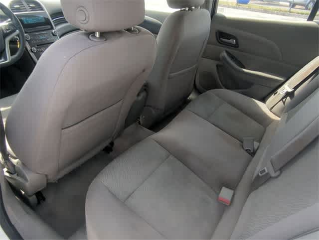 Thumbnail: 2013 Chevrolet Malibu - 18
