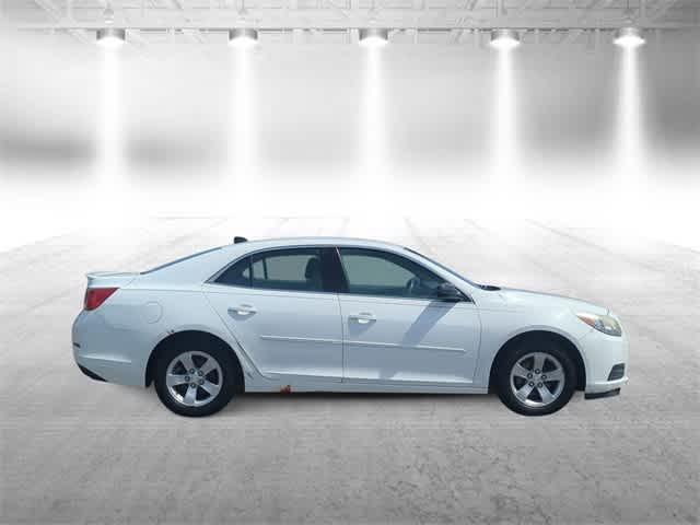 Thumbnail: 2013 Chevrolet Malibu - 9
