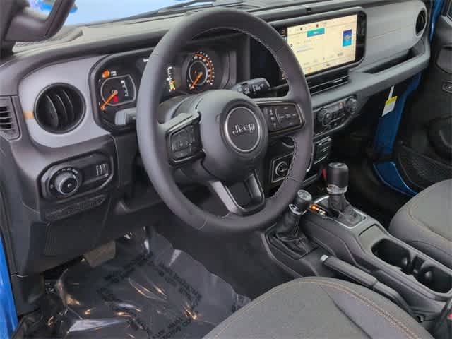 Thumbnail: 2025 Jeep Wrangler - 10