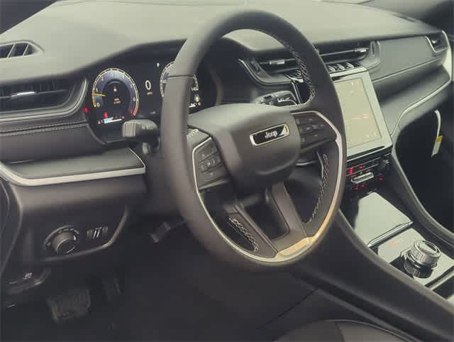 Thumbnail: 2025 Jeep Grand Cherokee - 10