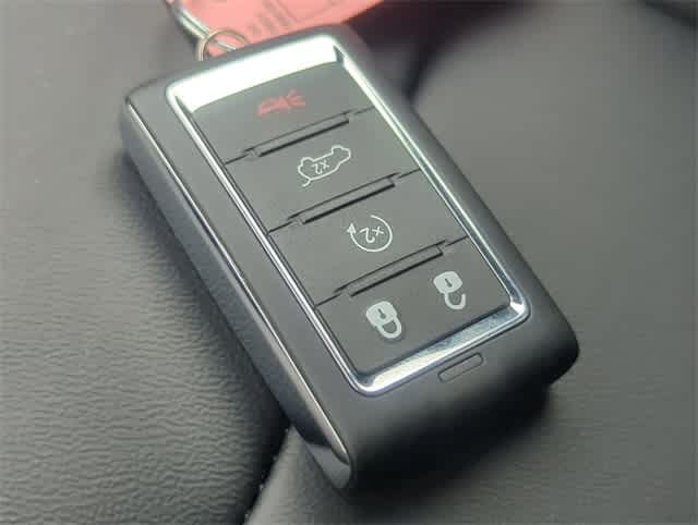 Thumbnail: 2025 Jeep Grand Cherokee - 33