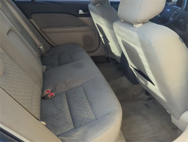 Thumbnail: 2012 Ford Fusion - 21