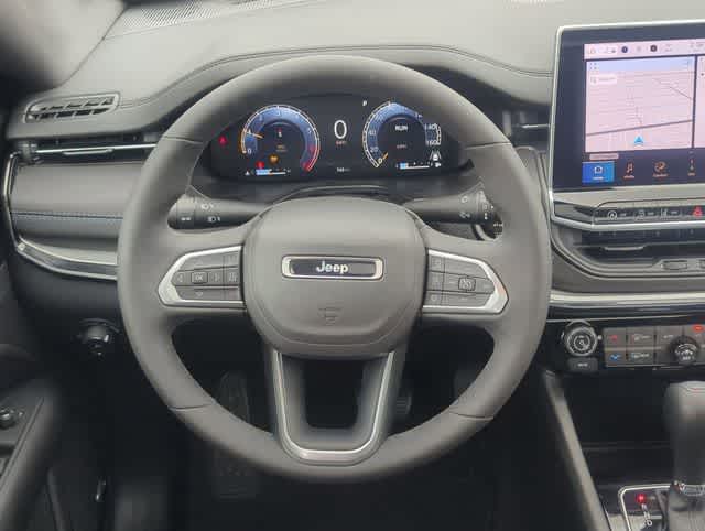 Thumbnail: 2025 Jeep Compass - 25