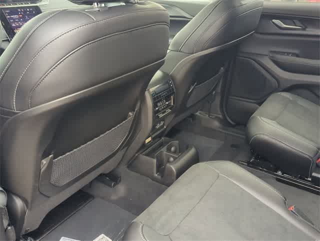 Thumbnail: 2025 Jeep Grand Cherokee L - 18