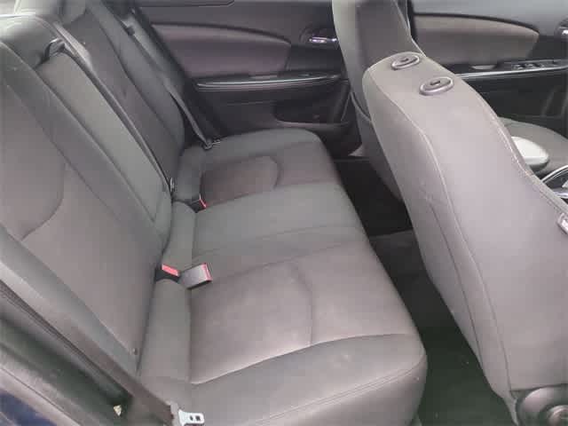 Thumbnail: 2014 Dodge Avenger - 17
