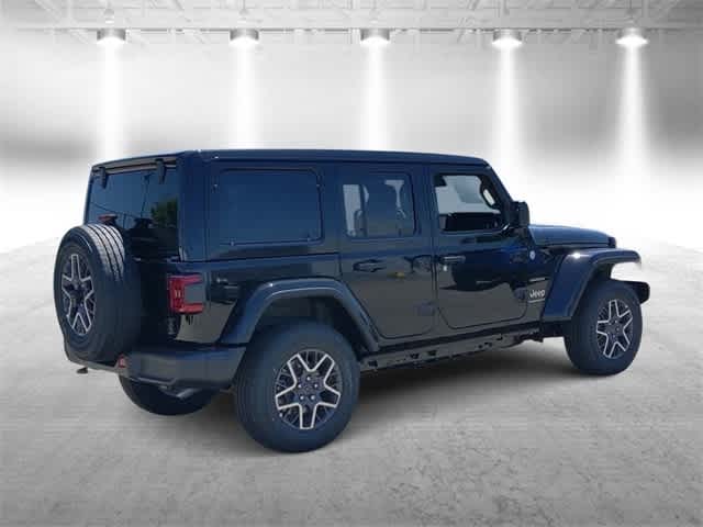 2024 Jeep Wrangler Sahara 8