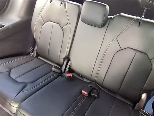 Thumbnail: 2026 Chrysler Pacifica - 21