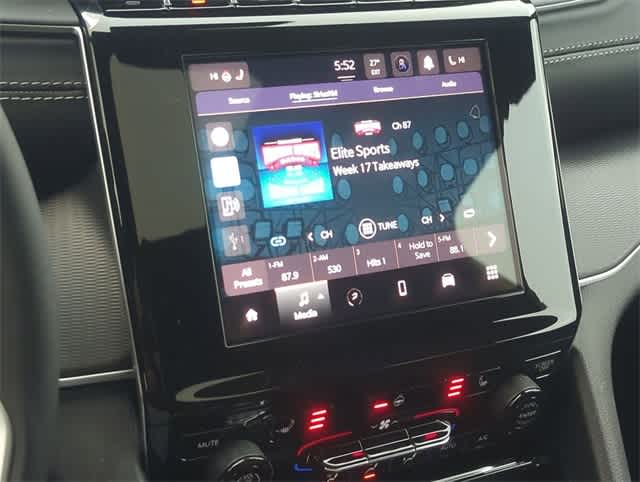 Thumbnail: 2025 Jeep Grand Cherokee - 28