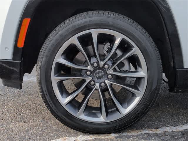 Thumbnail: 2024 Jeep Wagoneer - 13